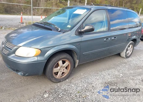 2007 Dodge Grand Caravan Sxt z USA, uszkodzony, nr VIN 2D4GP44L37R181832